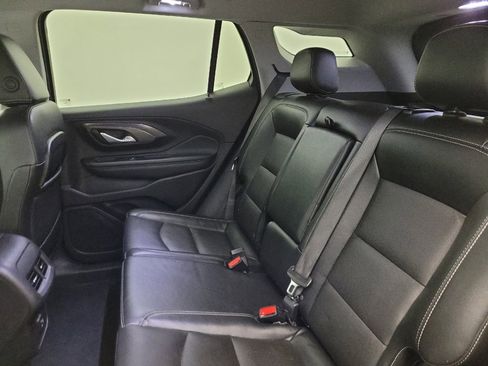 Used 2024 GMC Terrain SLT AWD/4WD image 18