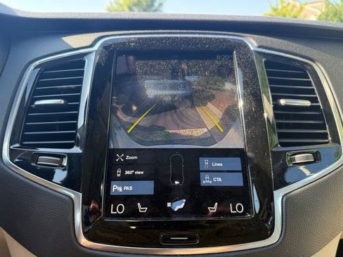 Used 2021 Volvo XC90 T6 Momentum w/ Advanced Package AWD/4WD image 17