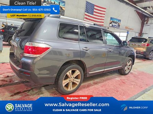 Used 2011 Toyota Highlander Limited w/ Tow Pkg AWD/4WD image 4