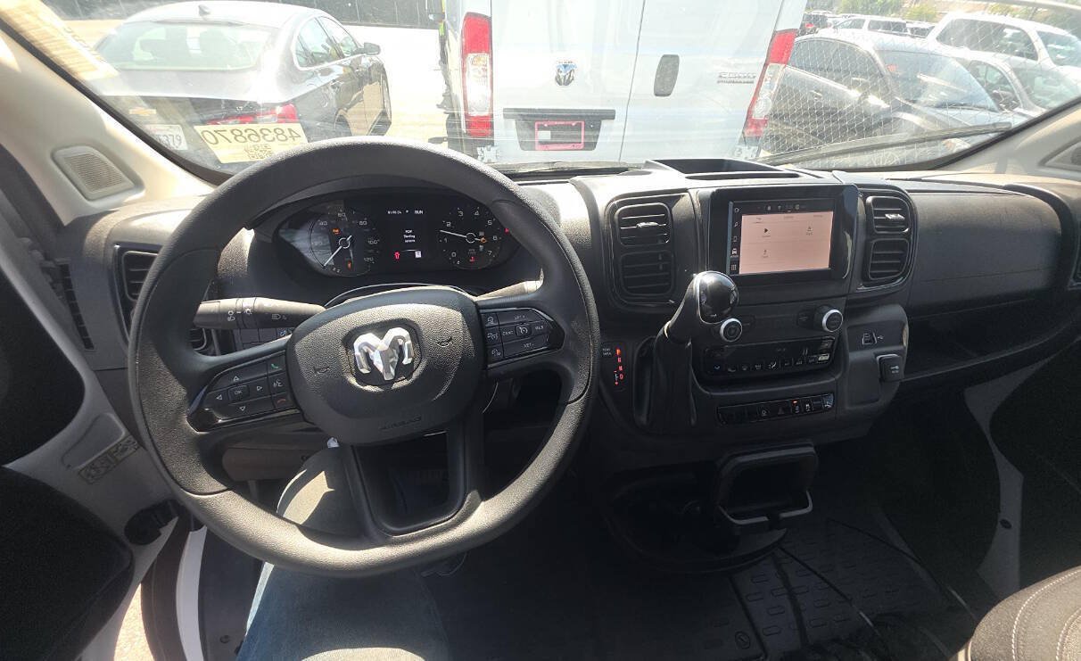 Used 2024 RAM ProMaster 2500 w/ Safety Group FWD image 12