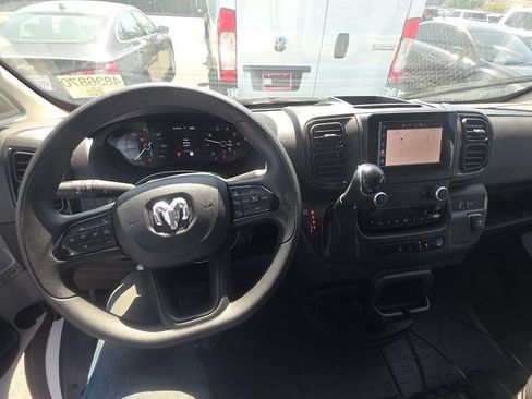 Used 2024 RAM ProMaster 2500 w/ Safety Group FWD image 12