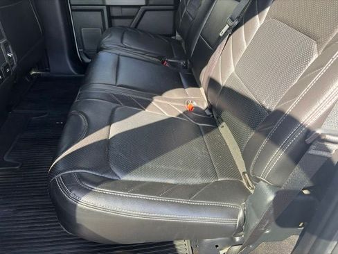 Used 2018 Ford F150 XLT w/ Equipment Group 302A Luxury AWD/4WD image 16