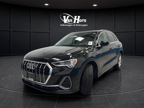 Used 2024 Audi Q3 2.0T Premium Plus AWD/4WD image 3