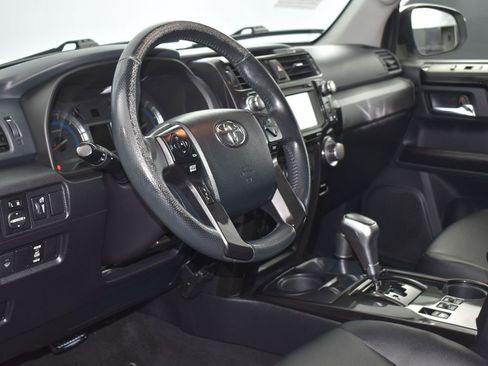 Used 2015 Toyota 4Runner Trail Premium image 8