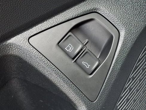Used 2023 Volkswagen Jetta SE w/ Black Wheel Package FWD image 29