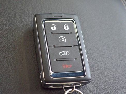 New 2025 Jeep Grand Cherokee Limited w/ Black Appearance Package image 22