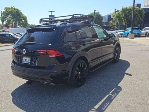 Used 2021 Volkswagen Tiguan SE R-Line FWD image 8