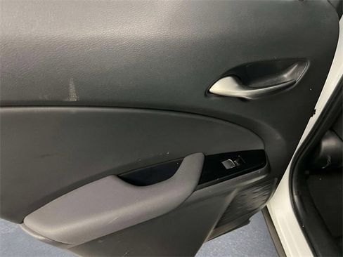 Used 2023 Lexus UX 250h F Sport image 11