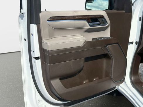 Used 2023 GMC Sierra 1500 SLE RWD image 17