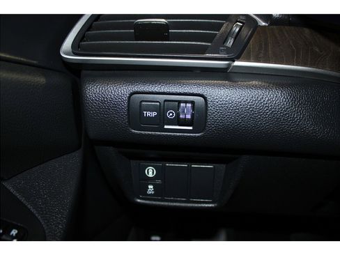 Used 2020 Honda Accord EX image 28