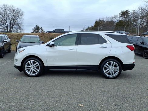 Used 2019 Chevrolet Equinox Premier image 2