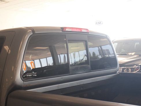 Used 2016 Nissan Frontier SV w/ SV Value Truck Package RWD image 30