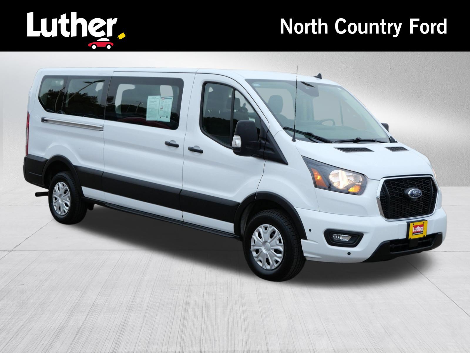 Used 2025 Ford Transit 350 XLT RWD image 1