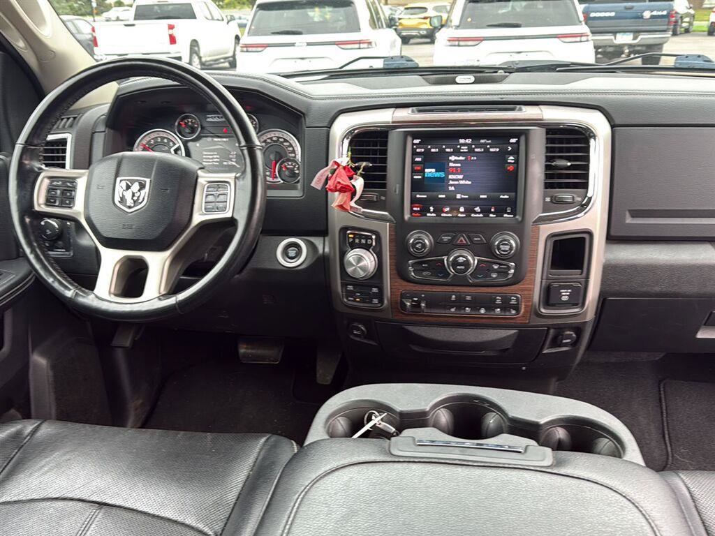 Used 2018 RAM 1500 Laramie w/ Convenience Group AWD/4WD image 12