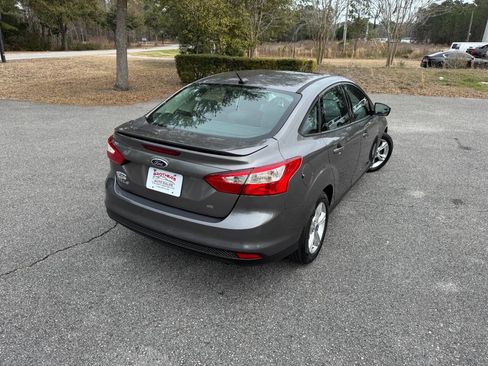 Used 2012 Ford Focus SE image 6