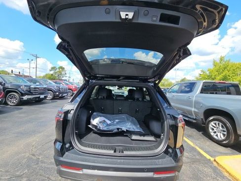 New 2026 Chevrolet Equinox ACTIV w/ Convenience Package III image 6