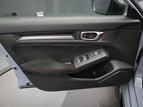 Used 2025 Honda Civic Type R image 10