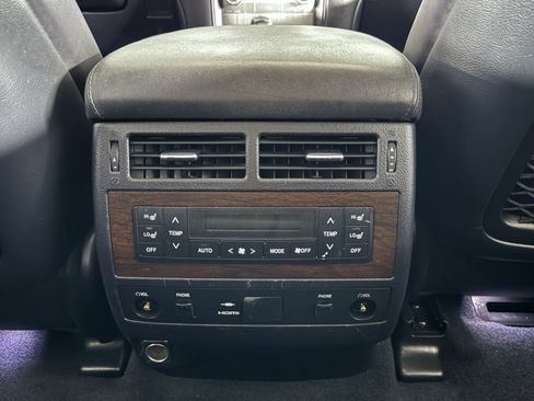 Used 2016 Toyota Land Cruiser image 46