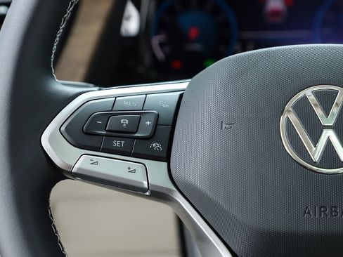 New 2026 Volkswagen Atlas SE image 21