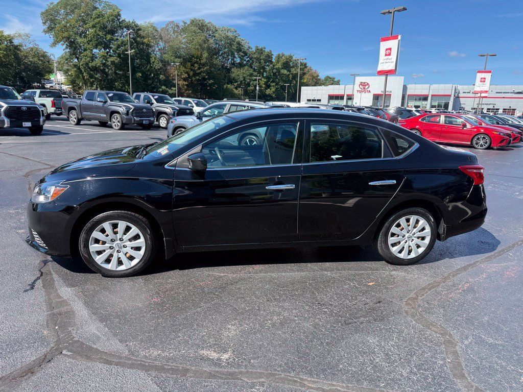 Used 2019 Nissan Sentra S FWD image 3