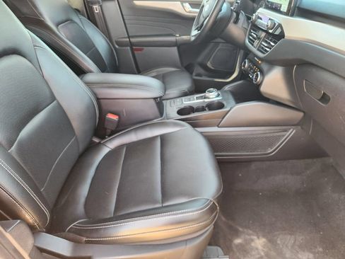 Used 2022 Ford Escape SEL FWD image 13