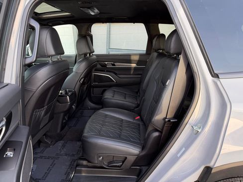 Used 2025 Kia Telluride EX X-Line image 6