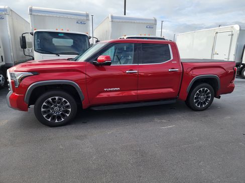 Used 2022 Toyota Tundra Limited AWD/4WD image 33