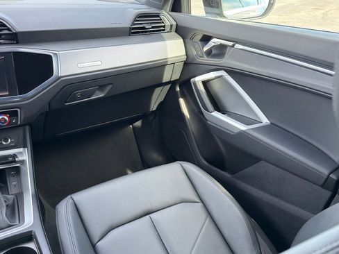 Certified 2025 Audi Q3 2.0T Premium Plus w/ Premium Plus Package image 30