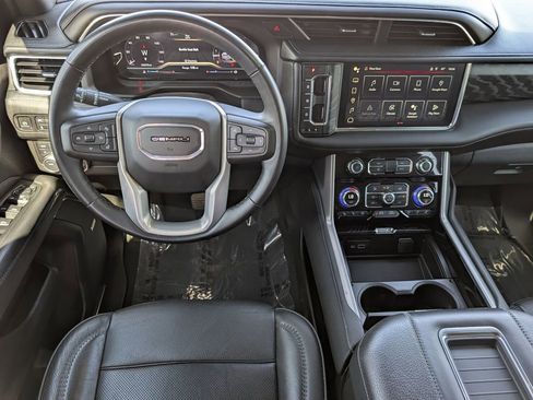 Used 2023 GMC Yukon XL Denali AWD/4WD image 20