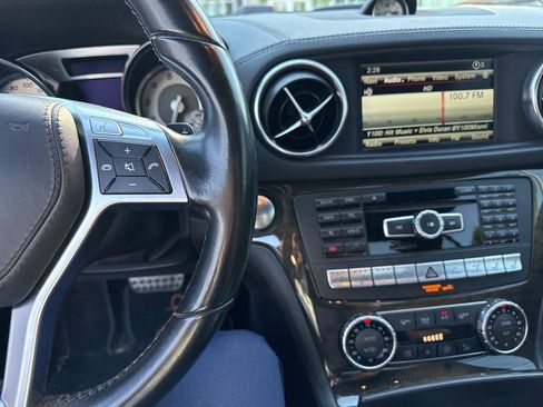 Used 2015 Mercedes-Benz SL 400 image 4