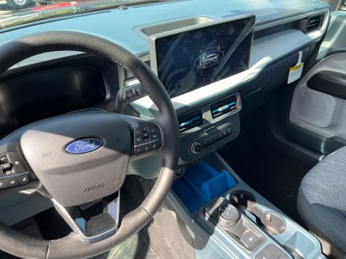 New 2026 Ford Maverick XLT w/ Equipment Group 301A AWD/4WD image 9