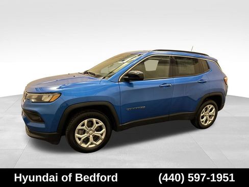 Used 2024 Jeep Compass Latitude AWD/4WD image 9