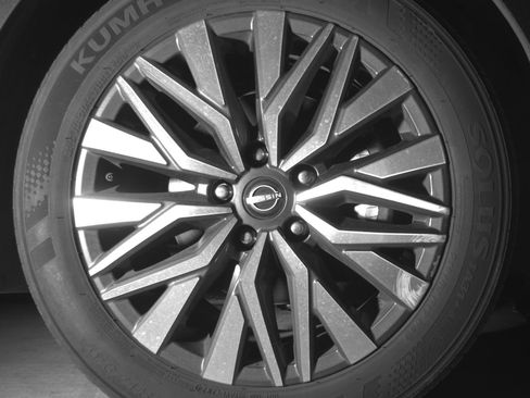 Used 2025 Nissan Altima 2.5 SV FWD image 13