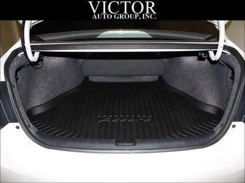 Used 2017 Honda Accord LX image 24