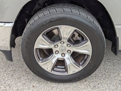 Certified 2024 RAM 1500 Laramie RWD image 40