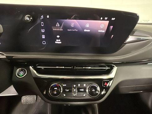 Used 2024 Buick Envista Sport Touring w/ Convenience I Package FWD image 27