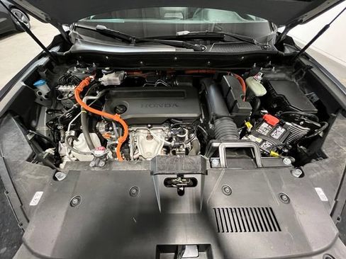 Used 2024 Honda CR-V Sport Touring image 27