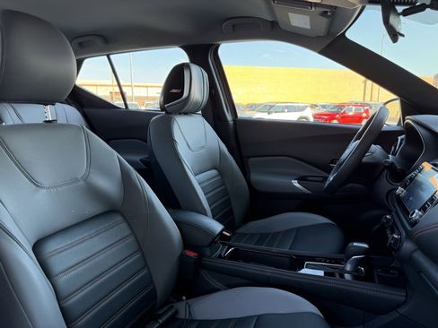Used 2024 Nissan Kicks SR w/ SR Premium Package image 39