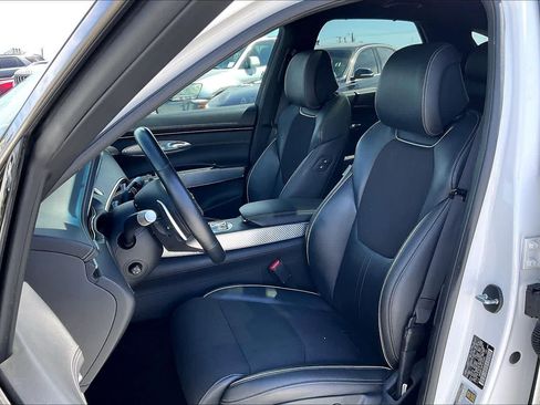 Used 2023 Genesis GV70 2.5T w/ Sport Prestige Package AWD/4WD image 11