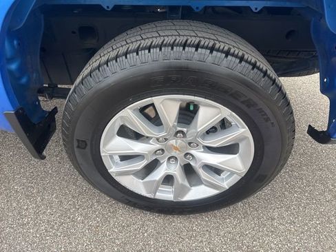 Used 2025 Chevrolet Silverado 1500 Custom image 12