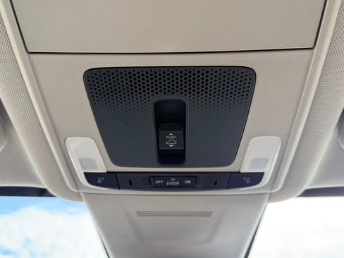Used 2025 Honda CR-V EX image 32