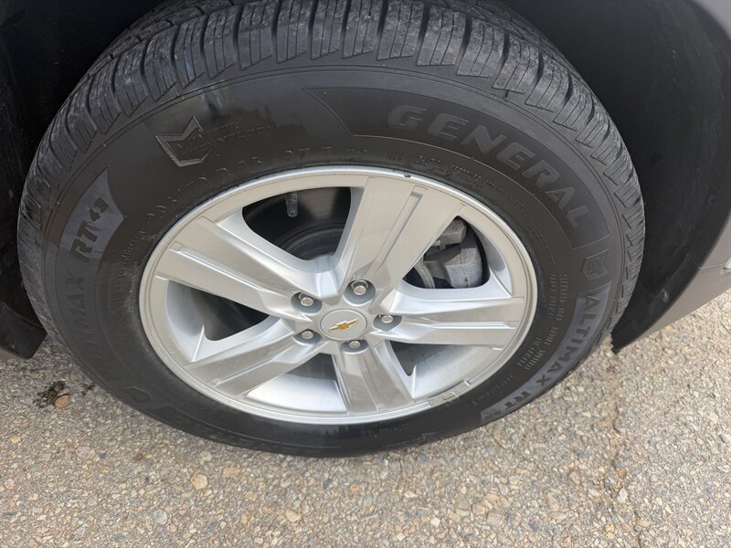 Used 2021 Chevrolet Trax LS w/ Tint and Cruise Package FWD image 26