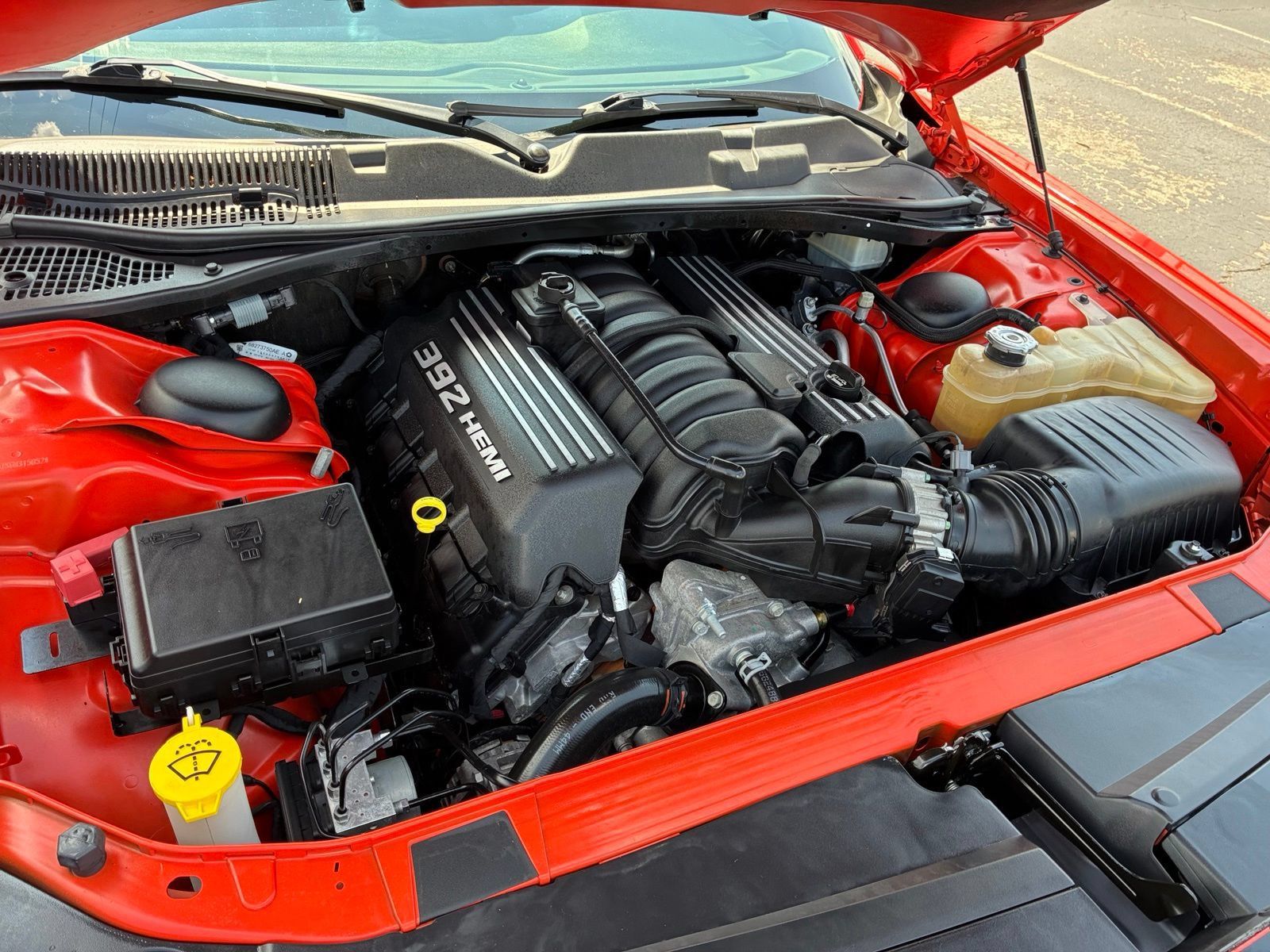 Used 2016 Dodge Challenger SRT RWD image 9