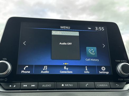 Used 2022 Nissan Sentra SR w/ SR Premium Package image 17