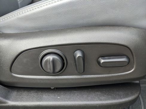 Used 2020 Chevrolet Traverse LT w/ LT Premium Package image 54