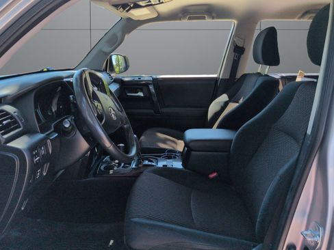 Used 2016 Toyota 4Runner Trail AWD/4WD image 10