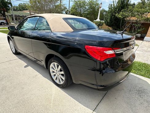 Used 2014 Chrysler 200 Touring FWD image 19