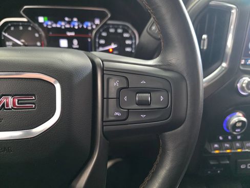 Used 2021 GMC Sierra 1500 AT4 w/ Technology Package AWD/4WD image 17