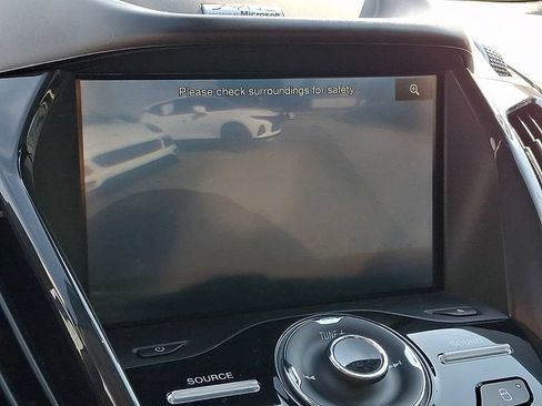 Used 2013 Ford Escape Titanium w/ Parking Technology Pkg AWD/4WD image 19