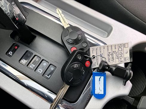 Used 2009 Mercury Mariner 2WD image 14